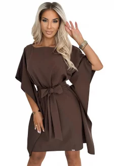 287-33 SOFIA Pillangó ruha derékban megkötővel - CSOKOLÁDÉ