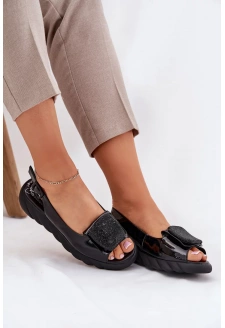 Skórzane Lakierowane Sandały Damskie Na Koturnie z Ozdobą Artiker 56C1564 Czarne