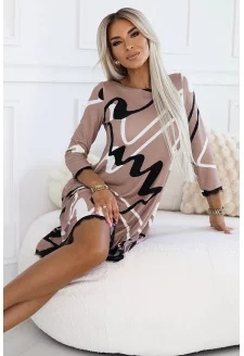 577-1 Sweterkowa trapezowa sukienka z koronką - BEŻOWA w czarno-biały wzór