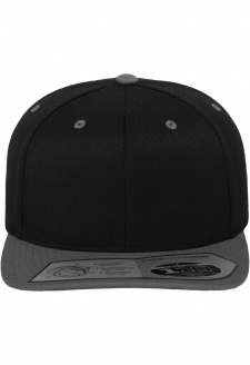 110 Fitted Snapback blk/gry
